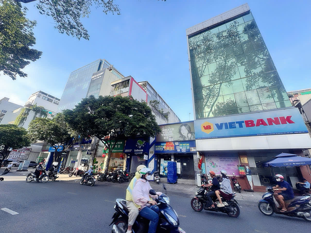 BÁN NHÀ 4 TẦNG MẶT TIỀN KINH DOANH Đ.CAO THẮNG, Q3 – 70M2 SỔ HỒNG VUÔNG ĐẸP – NHÀ 2 MẶT TIỀN THUẬN TIỆN VỪA Ở VỪA KD – HDT MẶT BẰNG 30TR/TH* LIÊN HỆ GIANG GIANG: 093.86.76.685