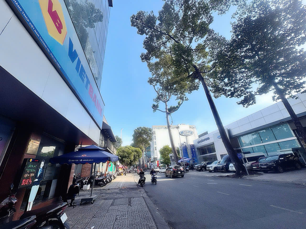 BÁN NHÀ 4 TẦNG MẶT TIỀN KINH DOANH Đ.CAO THẮNG, Q3 – 70M2 SỔ HỒNG VUÔNG ĐẸP – NHÀ 2 MẶT TIỀN THUẬN TIỆN VỪA Ở VỪA KD – HDT MẶT BẰNG 30TR/TH* LIÊN HỆ GIANG GIANG: 093.86.76.685