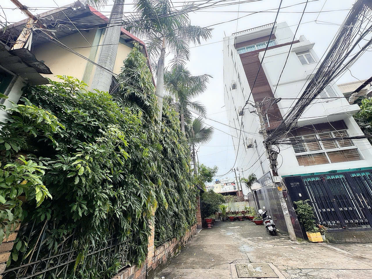 NGANG ĐẸP 5,5M*19M – BÁN NHÀ 5 TẦNG – MẶT TIỀN 10M Đ.CÁCH MẠNG THÁNG 8, Q3 – XE HƠI ĐẬU NGÀY ĐÊM – CHÍNH CHỦ* LIÊN HỆ GIANG GIANG: 093.86.76.685