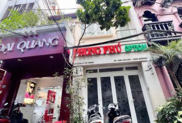 DUY NHẤT BÁN KHÁCH SẠN HXH Đ.LÝ TỰ TRỌNG, BÊN THÀNH, QUẬN 1 – DÒNG TIỀN KHỦNG 200TR/TH – DT 4M*17M VUÔNG ĐẸP – 30M RA MT LỚN – 0938676685 GIANG GIANG
