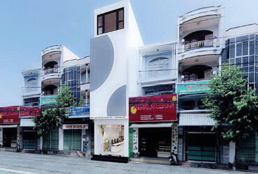BÁN NHÀ MẶT TIỀN ĐINH TIÊN HOÀNG, QUẬN 1 – 4 TẦNG THANG MÁY – HDT 80TR/TH – CHỦ 1 ĐỜI XƯA – GIANG GIANG 0938676685 GẶP CHÍNH CHỦ