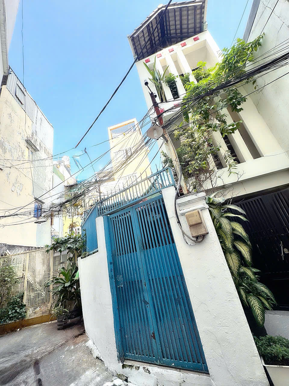 HIẾM DT SIÊU LỚN 190M2 NGANG 9M*22M- BÁN NHÀ 5 TẦNG Đ.LÝ THÁI TỔ, QUẬN 3- CHỦ 1 ĐỜI XƯA LÀ GIÁO VIÊN 0938676685 GIANG GIANG