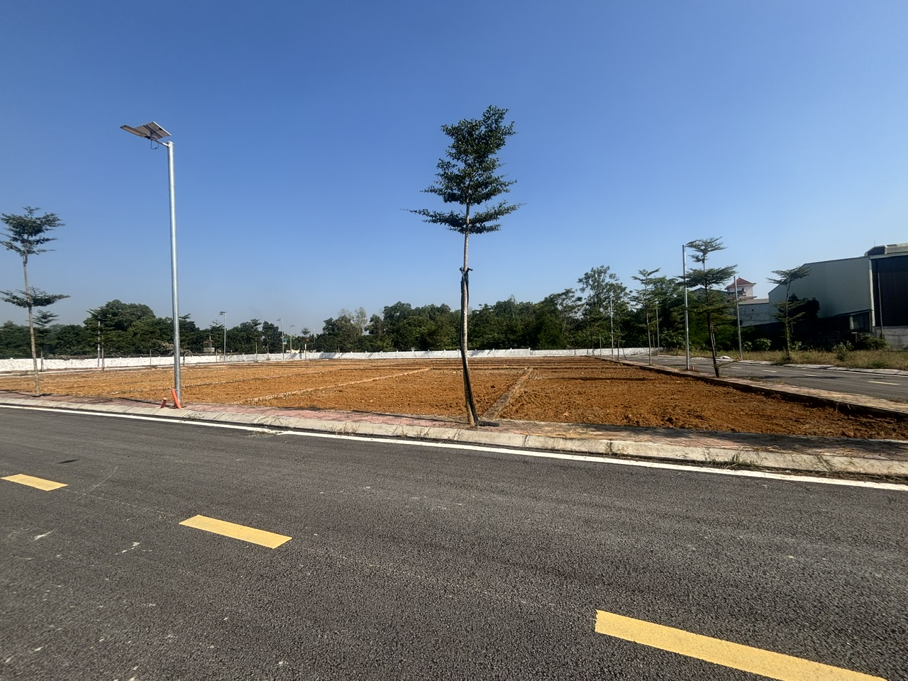 Bán gấp đất nền Quốc Oai 138m2 (7×17.75m), sổ đỏ, 50tr/m2. LH: 0969408828