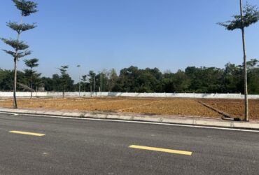 Bán Đất vàng Hòa Lạc, sát đường quốc lộ 21,), sổ đỏ, chỉ nhỉnh 3 tỷ. LH: 0969408828