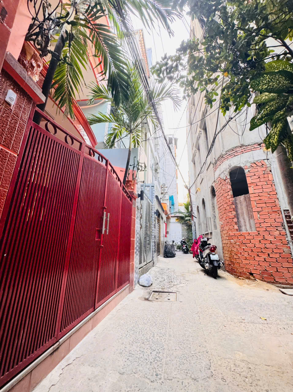 CHỦ 1 ĐỜI XƯA DỄ THƯƠNG CẦN BÁN NHÀ 2 TẦNG MẶT TIỀN HẺM Đ.LÊ LAI, QUẬN 1- DT 4M*15M- CHỈ 15T- 0938676685 GIANG GIANG