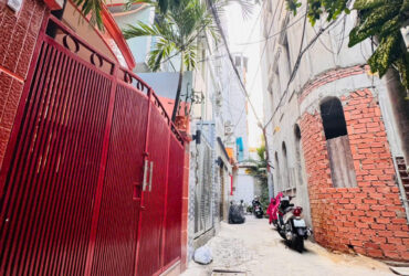 BÁN NHÀ 4 TẦNG MẶT TIỀN HẺM Đ.LÊ LAI, P.BẾN THÀNH, QUẬN 1- DT 56M2 SH VUÔNG ĐẸP- CHỈ 15T- CHỦ 1 ĐỜI XƯA- 0938676685 GIANG GIANG