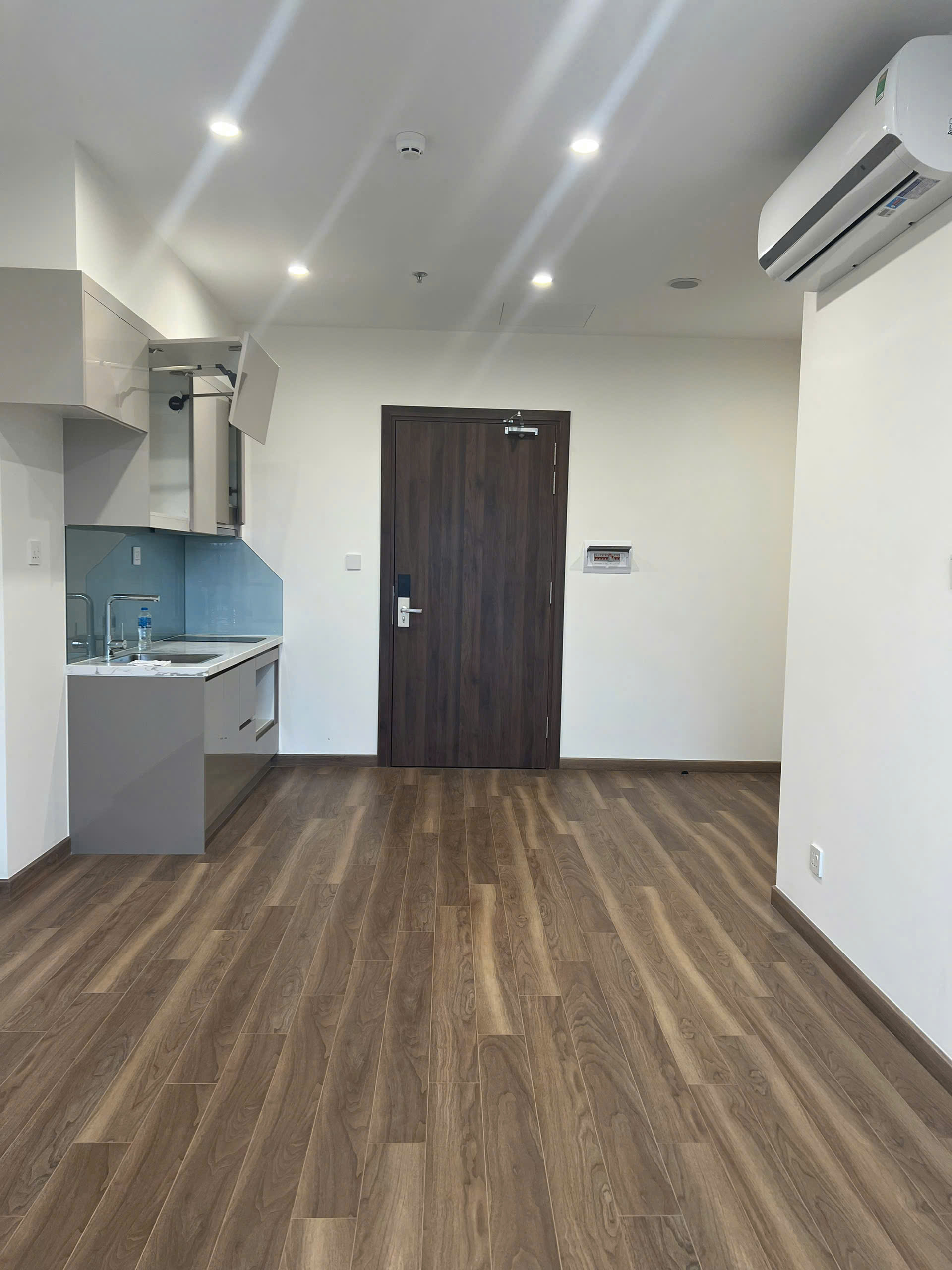 Bán căn studio tầng trung ZR1 1903 – Zurich – Ocean Park 1 còn ân hạn 1,1 tỷ đến tháng 2/2027