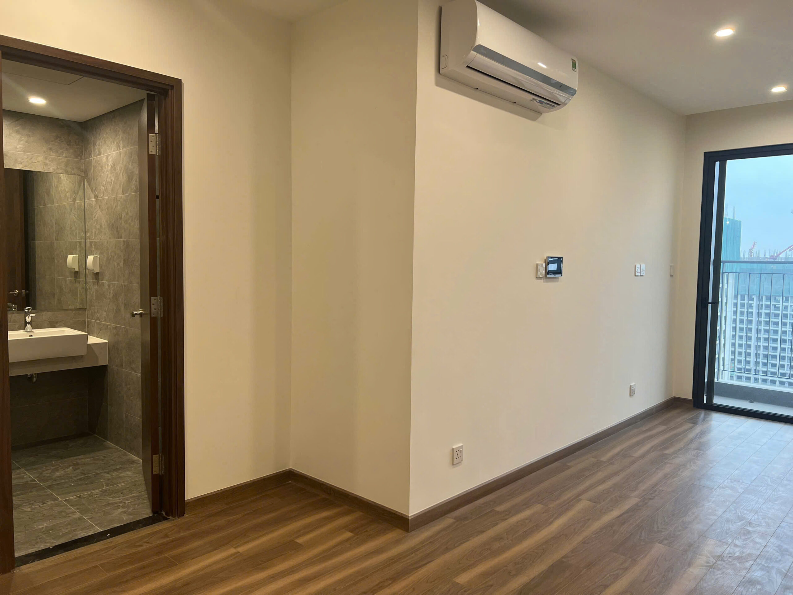 Bán căn studio tầng trung ZR1 1903 – Zurich – Ocean Park 1 còn ân hạn 1,1 tỷ đến tháng 2/2027