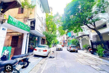 CHÍNH CHỦ BÁN NHÀ  MẶT PHỐ PHÙ ĐỔNG THIÊN VƯƠNG  CỰC HIẾM  64M2  MT KHOẢNG 4M