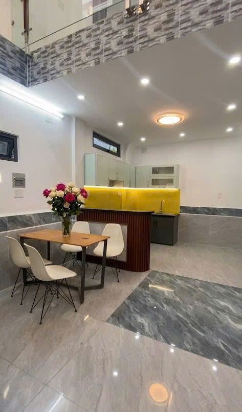 Nhà mới Trần Quang Diệu – QUẬN 3 – 6 x 8.6m (52 m2) – 8.2 tỷ