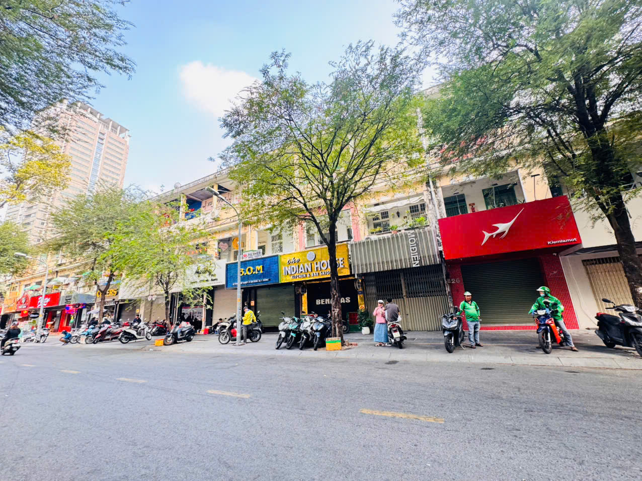 BÁN SHOPHOUSE MẶT TIỀN TÔN THẤT THIỆP, QUẬN 1- HDT ĐỀU 88TR/TH- DT 4,1M*16M SH VUÔNG ĐẸP- 0938676685 GIANG GIANG CHÍNH CHỦ