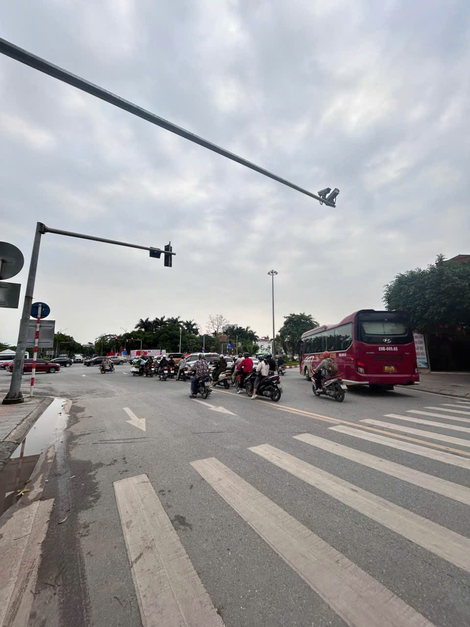 🏡 Chính chủ gửi bán 42m² đất trung tâm Thạch Bàn – Cổ Linh, Long Biên.