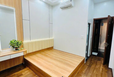SIÊU PHẨM CCMN GIẢI PHÓNG – Ô TÔ ĐỖ CỬA – DÒNG TIỀN 550 TRIỆU/NĂM- 47M2- 6 TẦNG- THANG MÁY- 15.3 tỷ