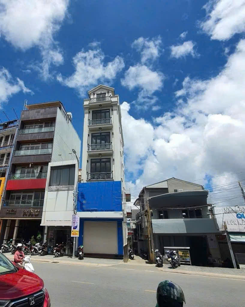 Cho thuê 2 tầng nhà mặt tiền Phan Đình Phùng phường 2 Đà Lạt 25 triệu/tháng