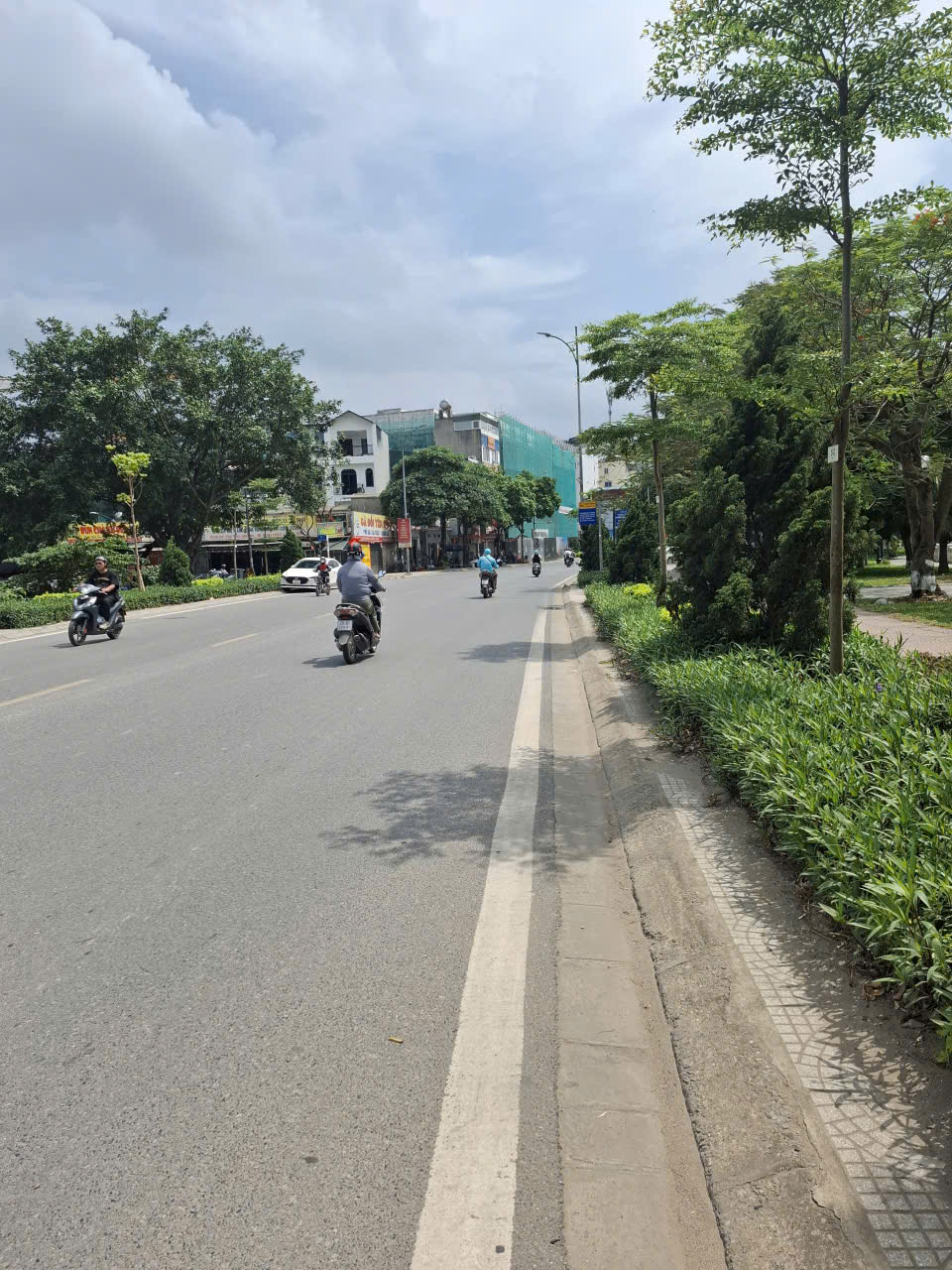 50M² ĐẤT TRUNG TÂM THẠCH BÀN, Ô TÔ VÀO TẬN ĐẤT, GIÁ 8,x TỶ!